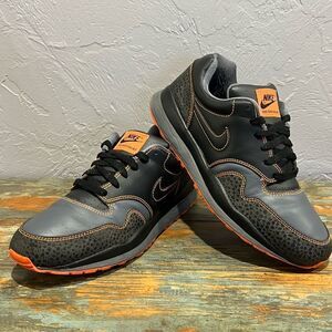 🔥 NIKE Air Safari 87 Retro Training/Running Shoes - Black/Gray/Orange - Men Sz